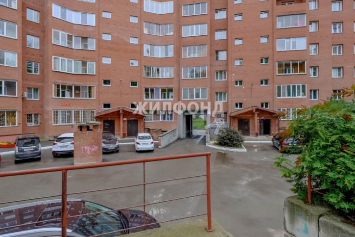 1-комн квартира Лескова, 15