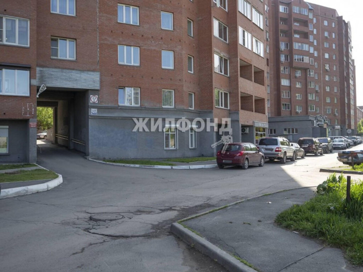 1-комн квартира Лескова, 15