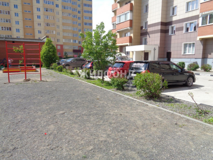 1-комн квартира Виктора Уса, 1