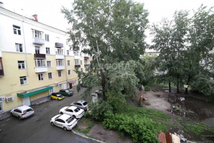 Комната Титова, 7