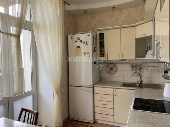 3-комн квартира Богдана Хмельницкого, 55