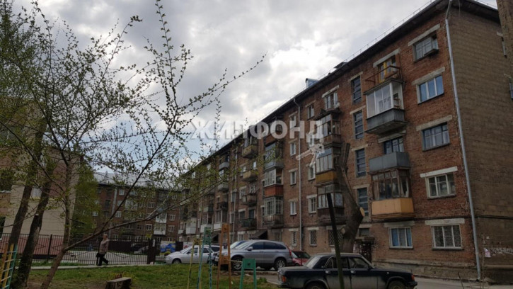 2-комн квартира Оловозаводская, 18