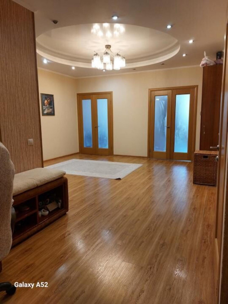 3-комн квартира Сиреневая, 29