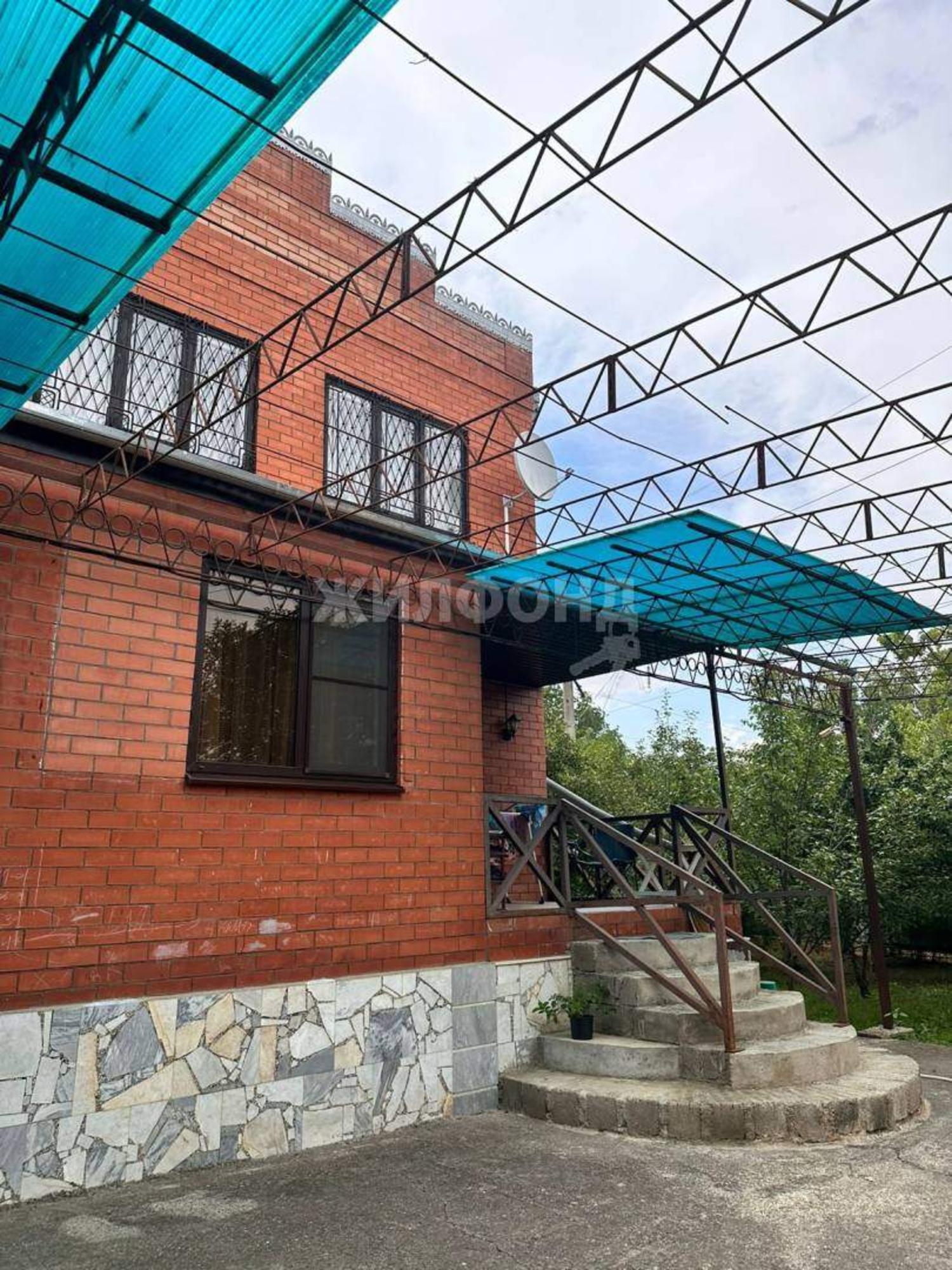 Купить дачу, дом, коттедж за 15 000 000 рублей на 4-я Незлобненская улица