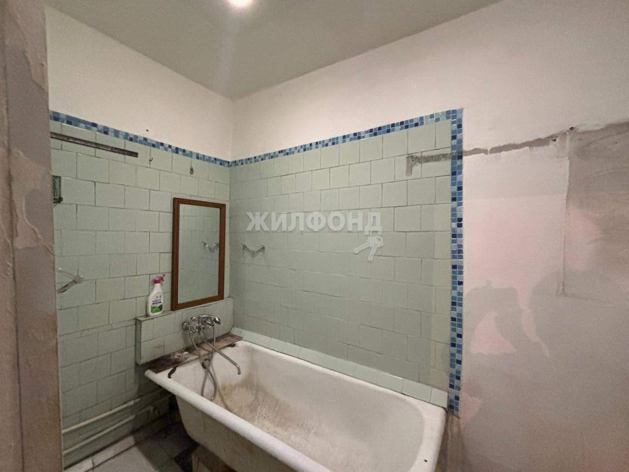 Купить квартиру за 7 800 000 рублей на Пархоменко улица, д.8