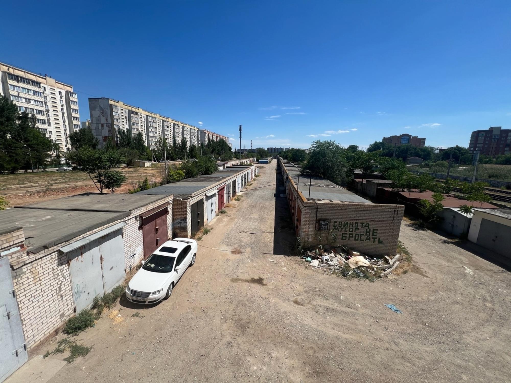 Сдать офис, помещение под офис за 35 000 рублей на г. Астрахань, Кировский р-н, ул.  Генерала Герасименко д. 1 «Д