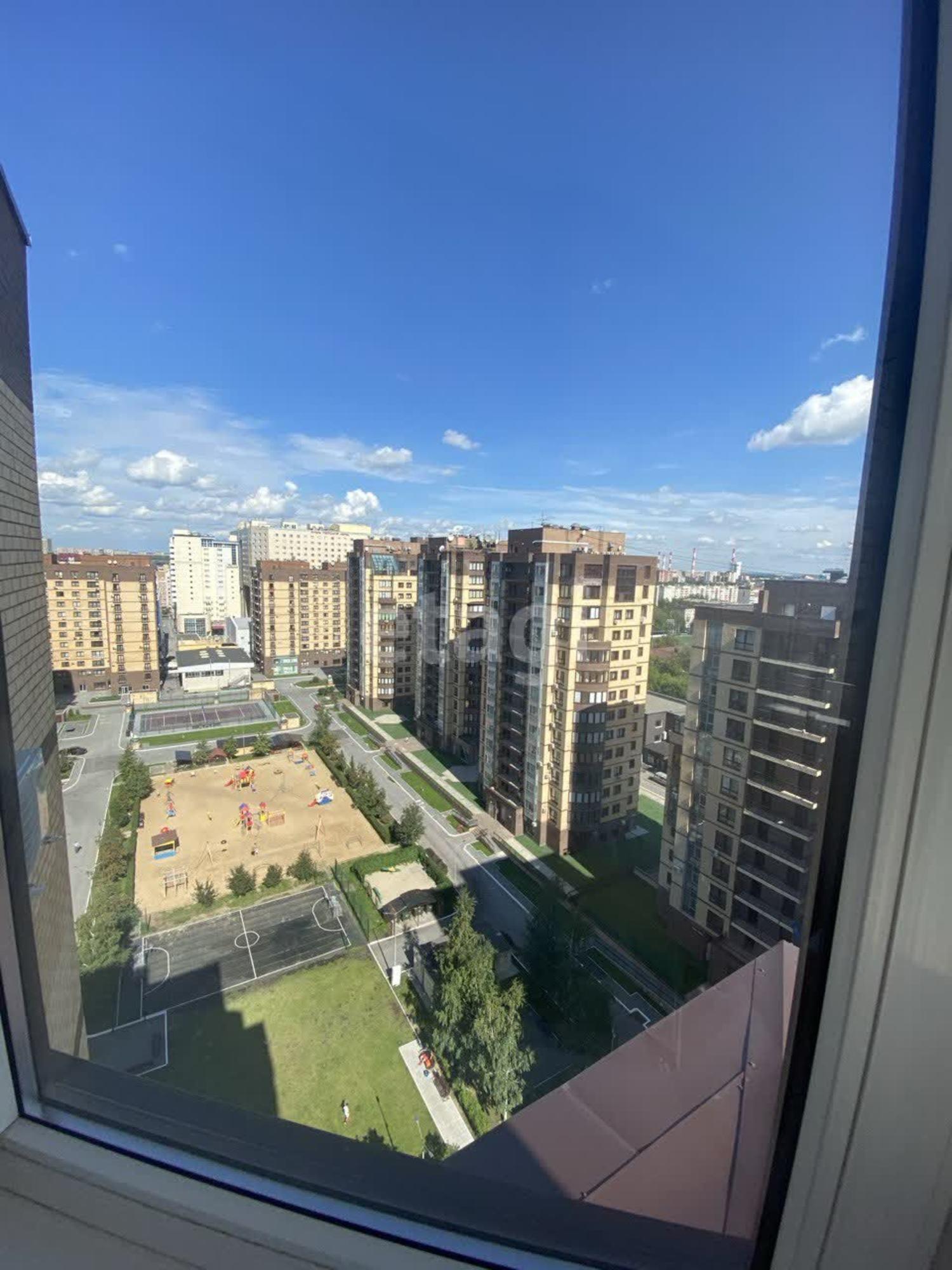 Купить квартиру за 12 000 000 рублей на Максима Горького, 68/1
