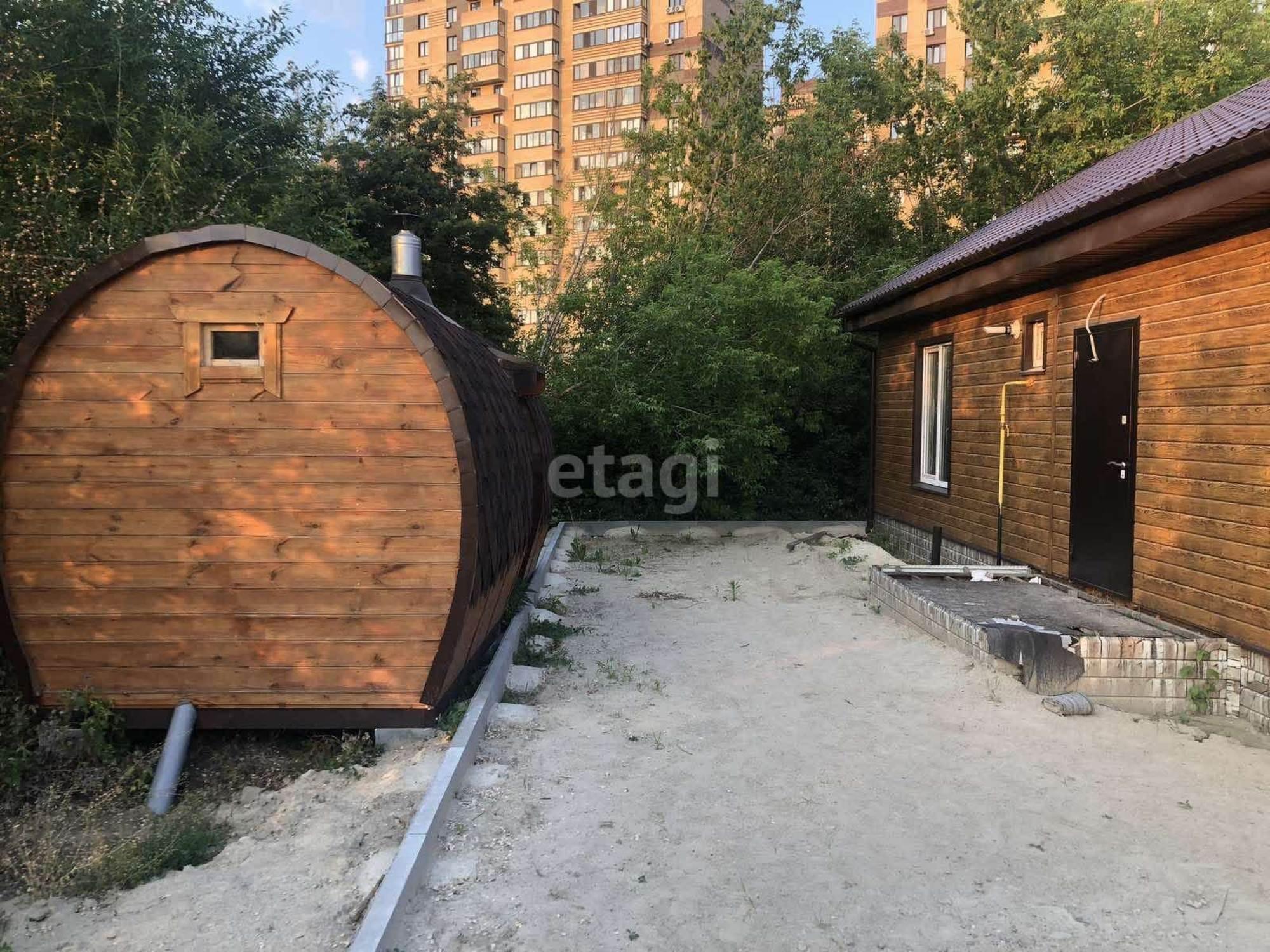 Купить дачу, дом, коттедж за 10 000 000 рублей на Сиреневая,