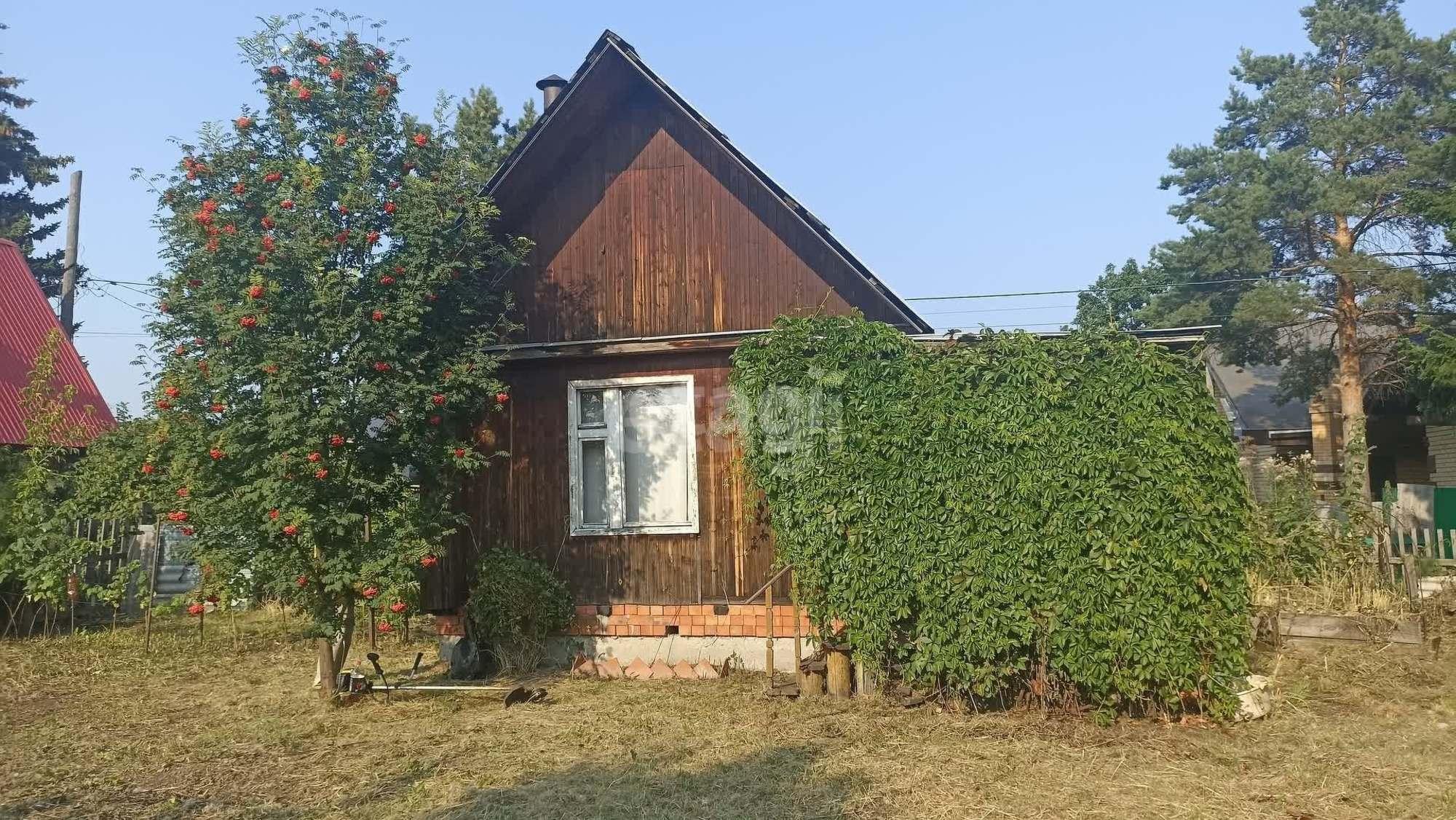 Купить дачу, дом, коттедж за 3 100 000 рублей на Садовая №9,