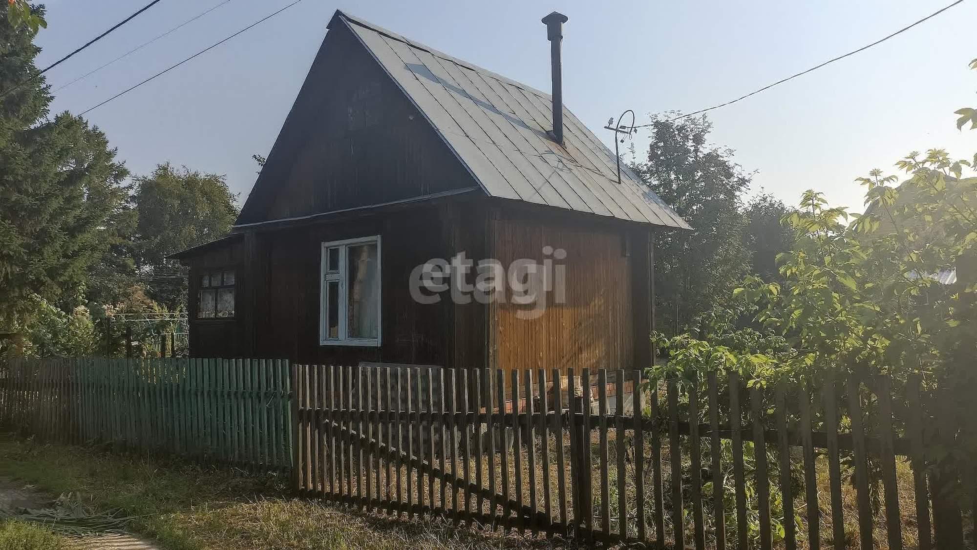 Купить дачу, дом, коттедж за 3 100 000 рублей на Садовая №9,