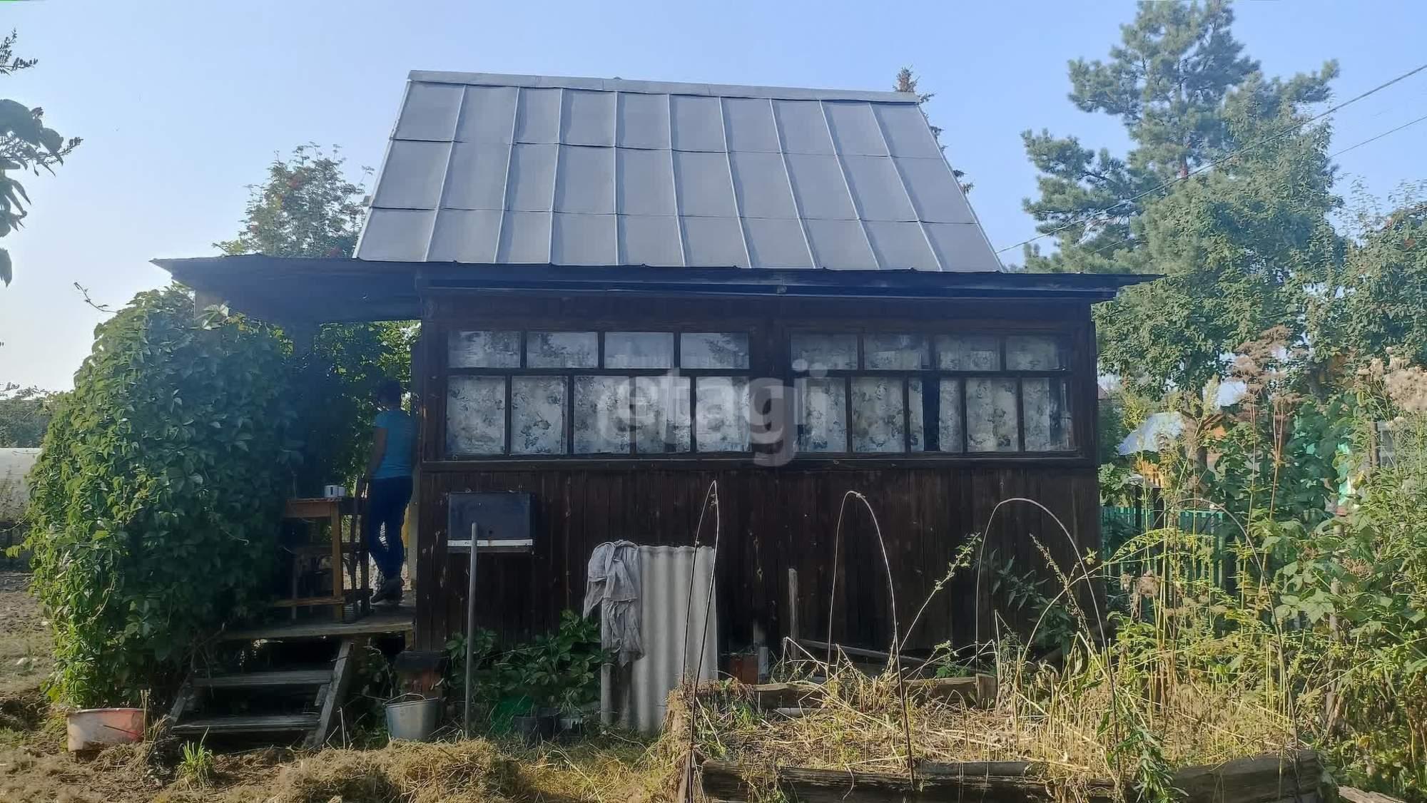 Купить дачу, дом, коттедж за 3 100 000 рублей на Садовая №9,