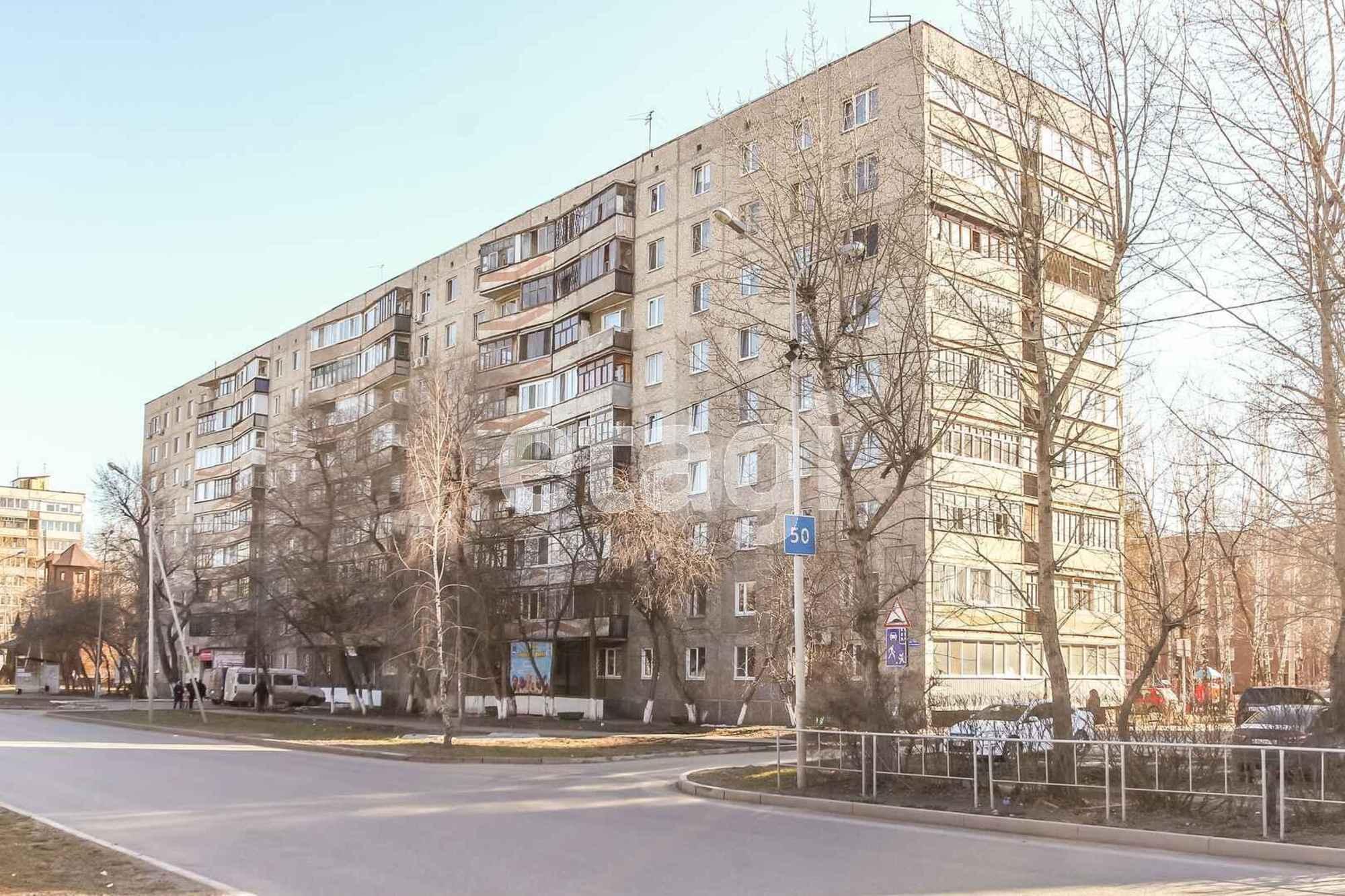 Купить квартиру за 3 750 000 рублей на 50 лет Октября, 46
