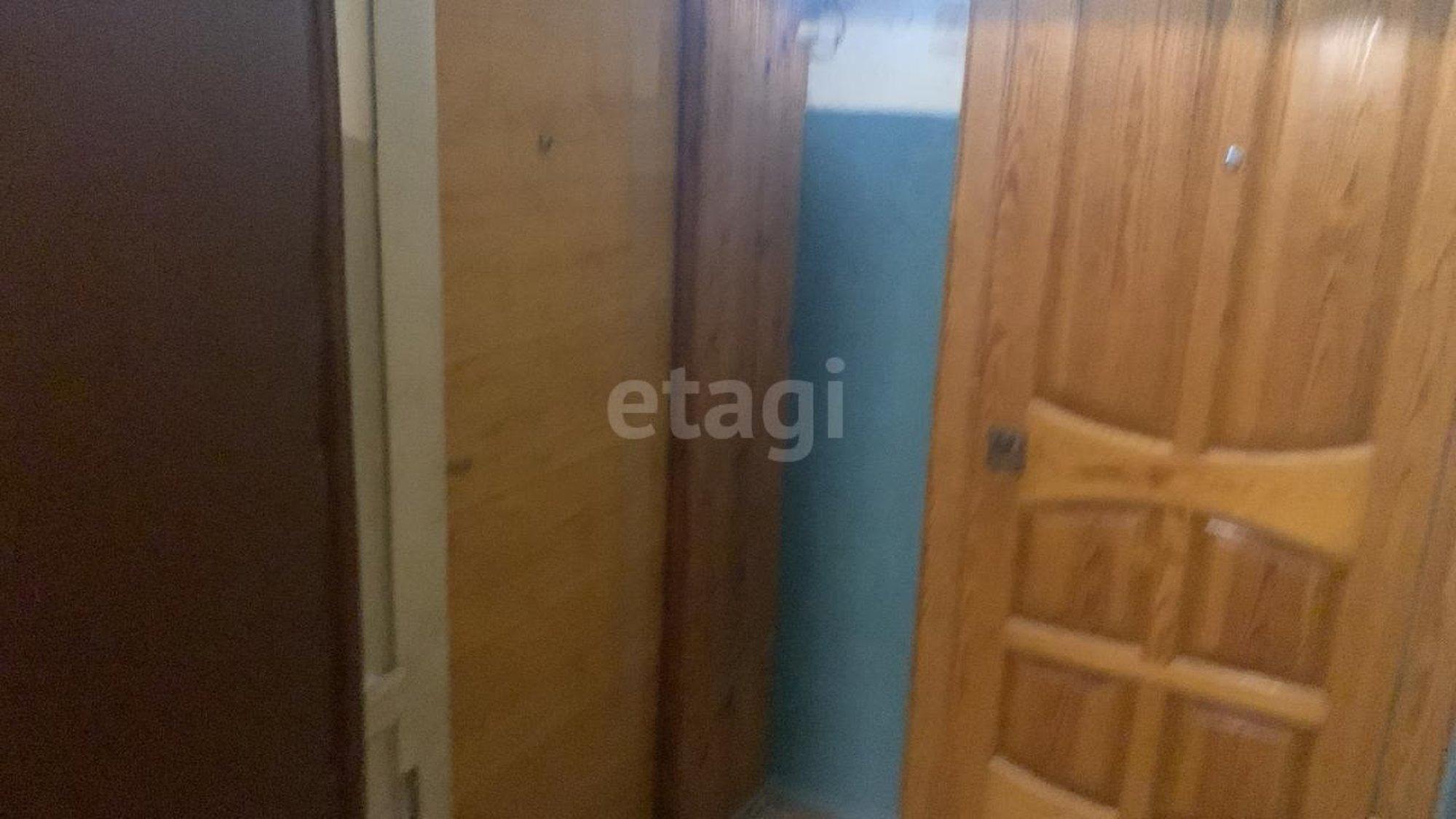 Сдать комнату за 9 500 рублей на Елизарова, 74
