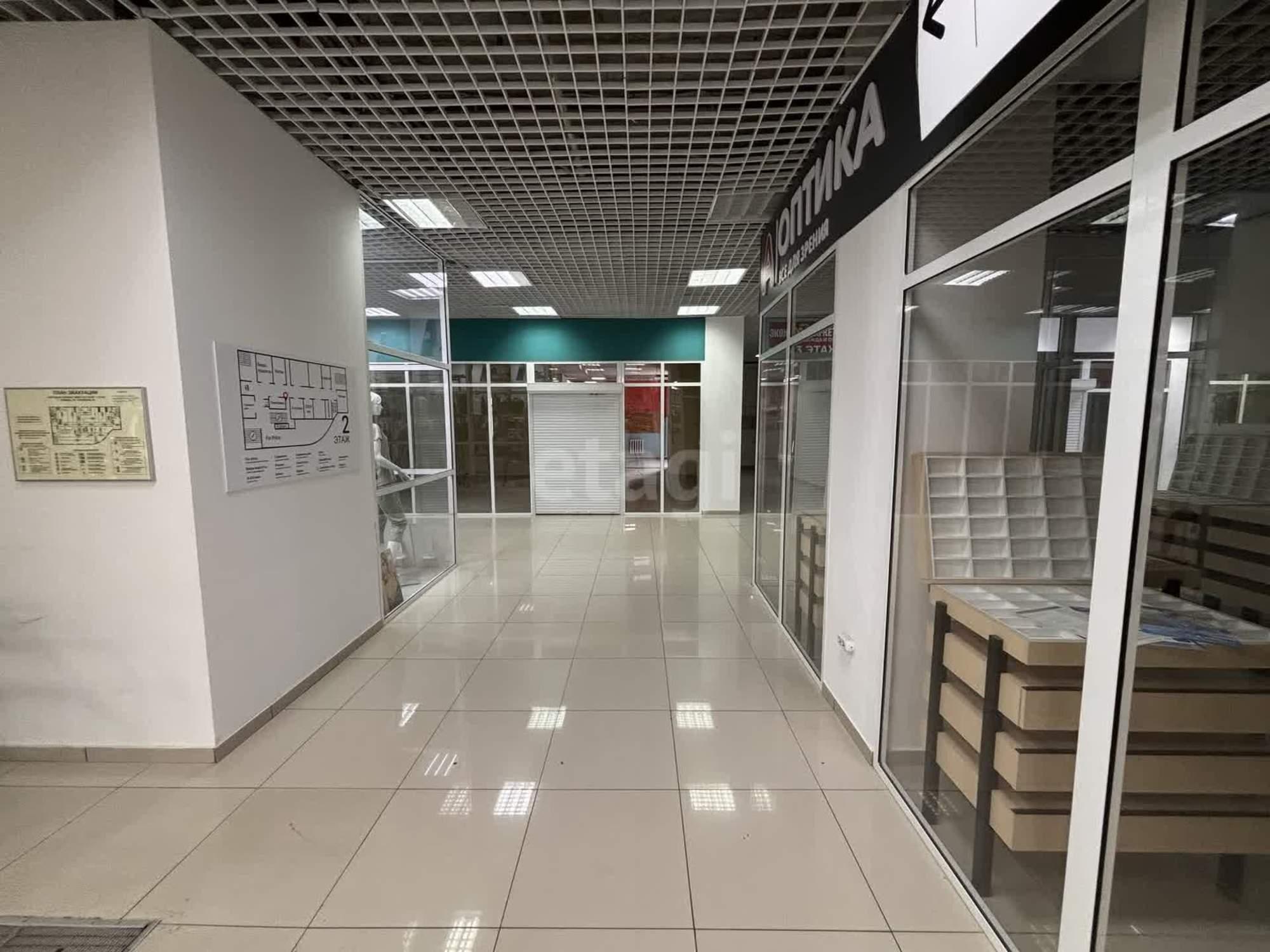 Сдать торговое помещение за 67 000 рублей на Осипенко 79 стр 1
