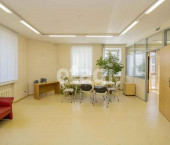 офис 50.3 кв м, этаж 2/9 Республики 14
