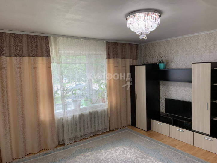 3-комн квартира Лазурная улица, д.22