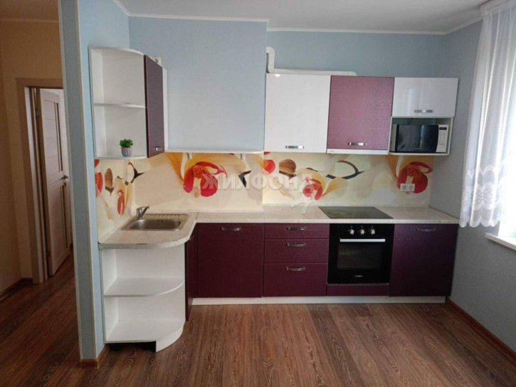 3-комн квартира Виктора Шевелева улица, д.24