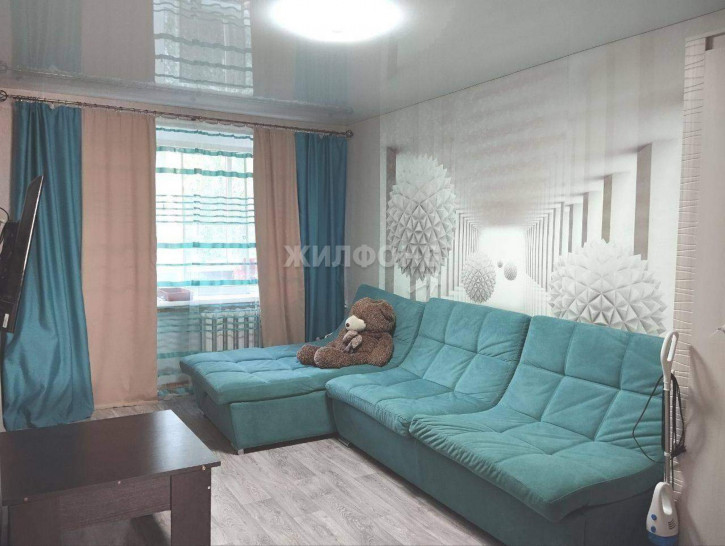 3-комн квартира Поспелова улица, д.21