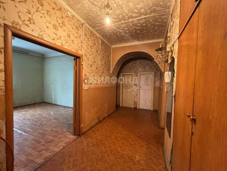 4-комн квартира Пархоменко улица, д.8