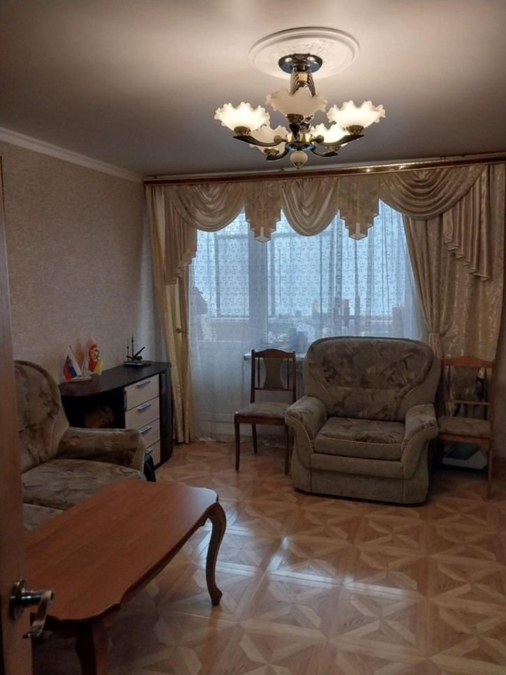 3-комн квартира Писарева ул., 17Б