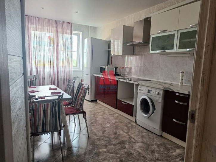 3-комн квартира Слепнева улица, д.4
