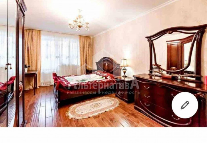 3-комн квартира Широкая ул.