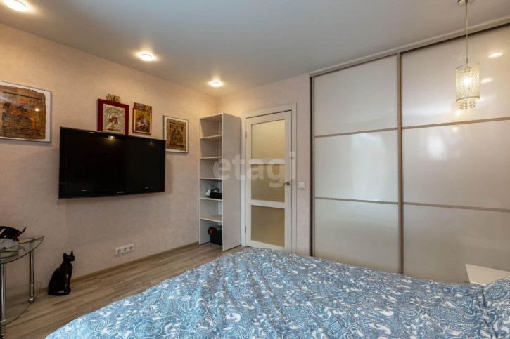 1-комн квартира Щербакова, 77