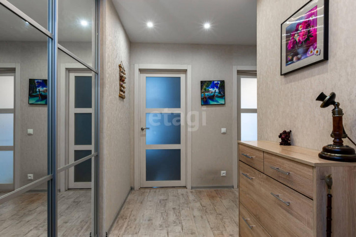 1-комн квартира Щербакова, 77