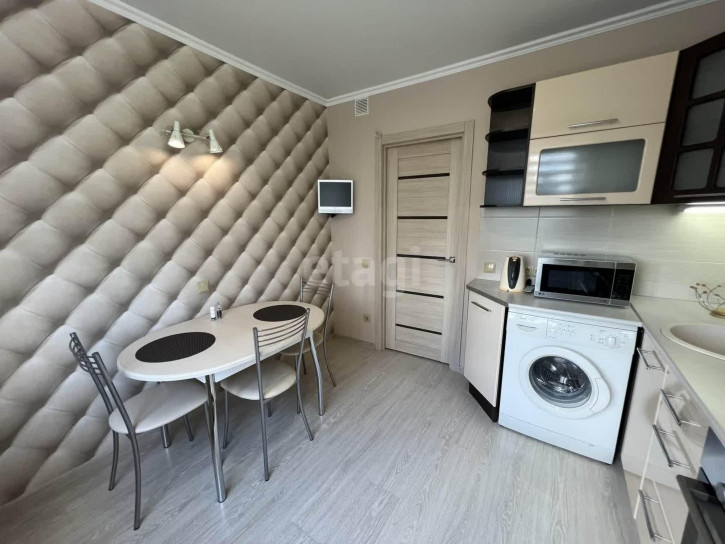2-комн квартира Профсоюзная, 32