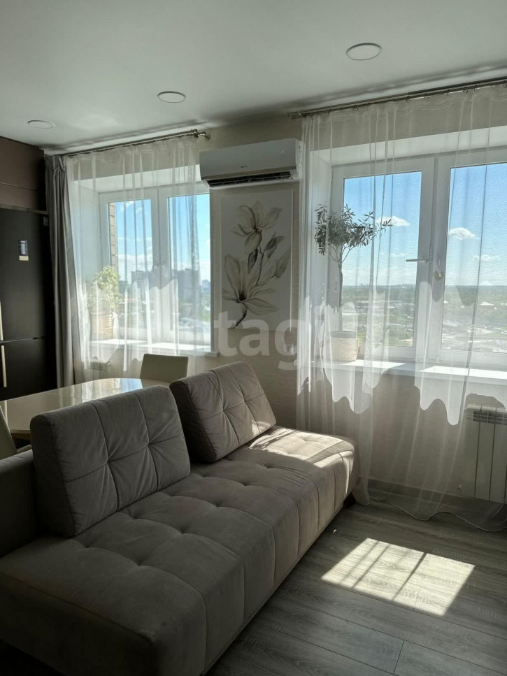 2-комн квартира Мельникайте, 34