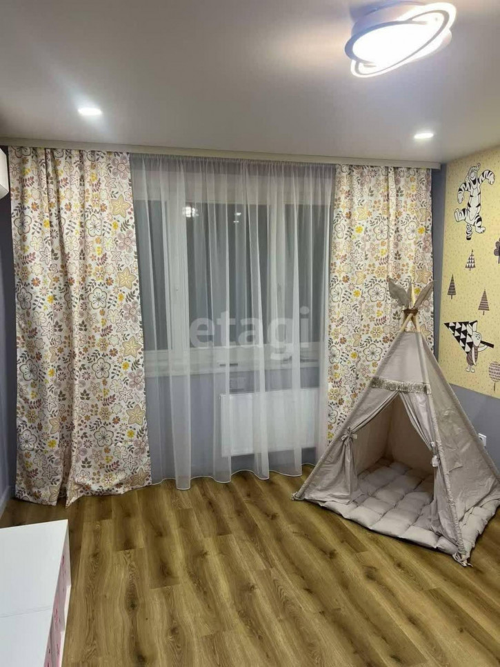 3-комн квартира Александра Пушкина, 3
