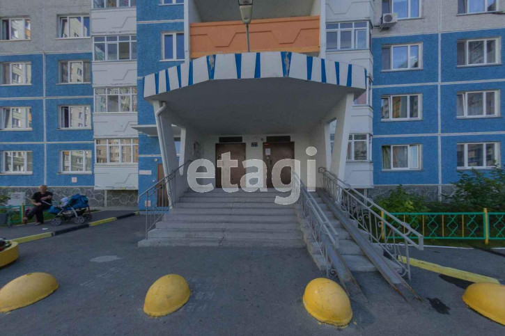 3-комн квартира Широтная, 172/1