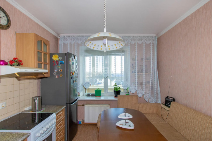 1-комн квартира Эрвье, 10/1