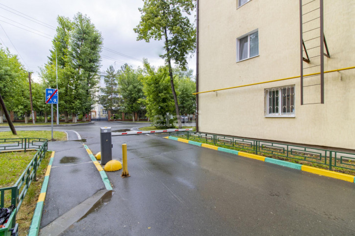 2-комн квартира Минская, 49
