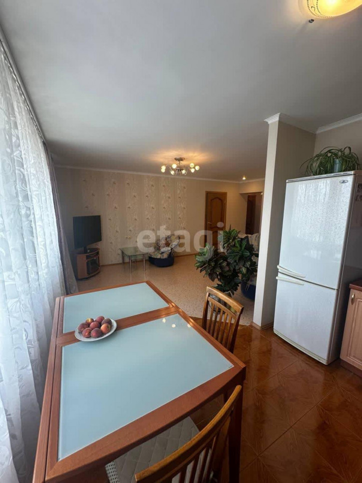 2-комн квартира Ватутина, 4