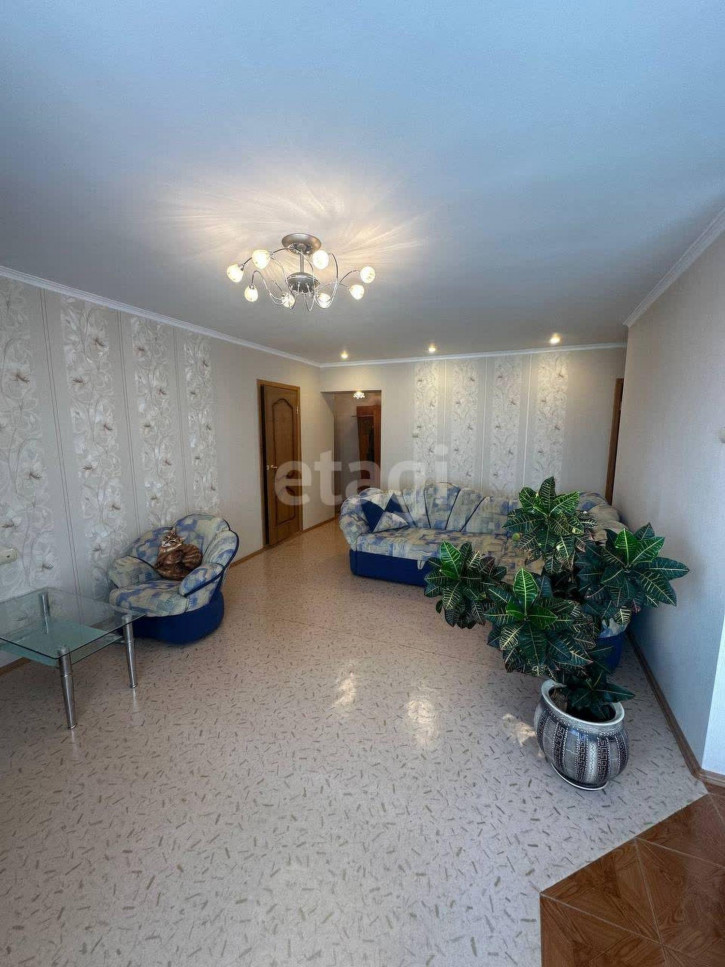 2-комн квартира Ватутина, 4