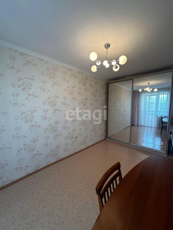 2-комн квартира Ватутина, 4