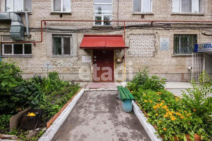 1-комн квартира Республики, 155