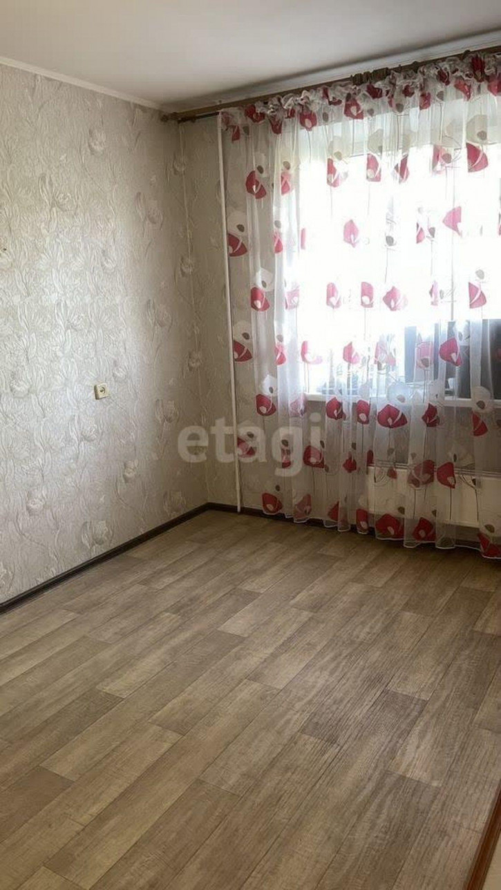 3-комн квартира Широтная, 35