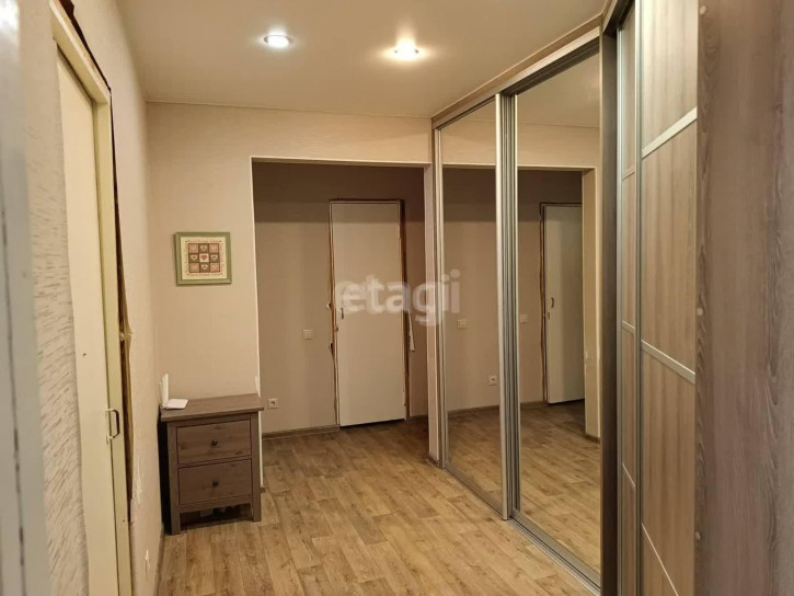 2-комн квартира Пермякова, 74/4