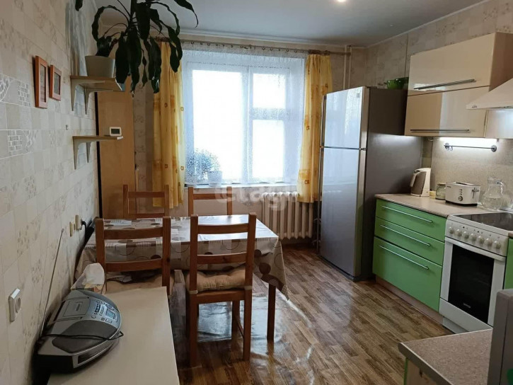 2-комн квартира Пермякова, 74/4
