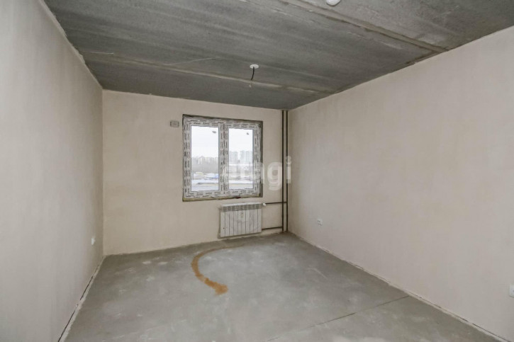 2-комн квартира Героев космоса, 13/1