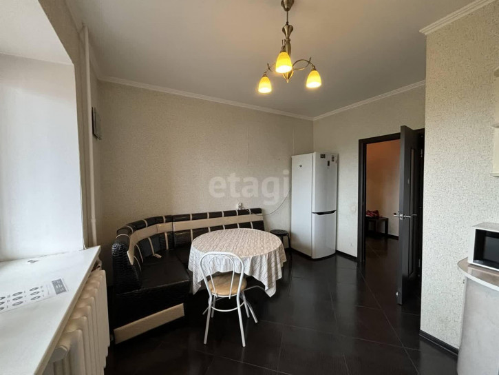 1-комн квартира Солнечный пр., 3
