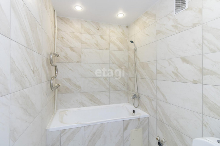 2-комн квартира Мельникайте, 58