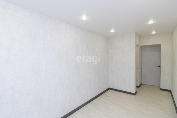 2-комн квартира Мельникайте, 58