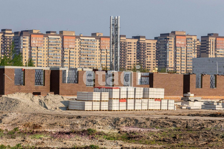 1-комн квартира Надира Сагдеева, 6
