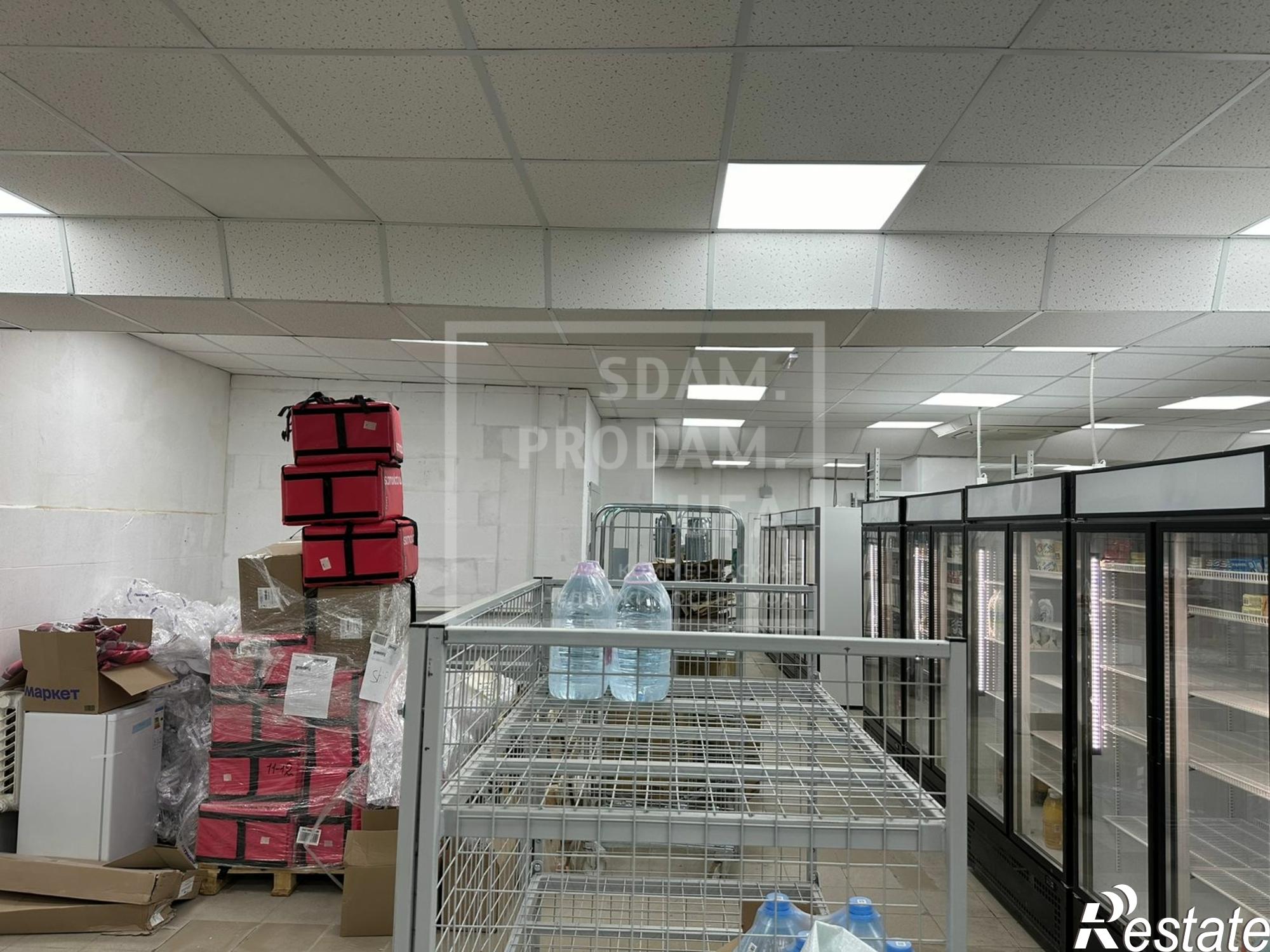Купить торговое помещение за 35 500 000 рублей на Владивостокская улица, д.13