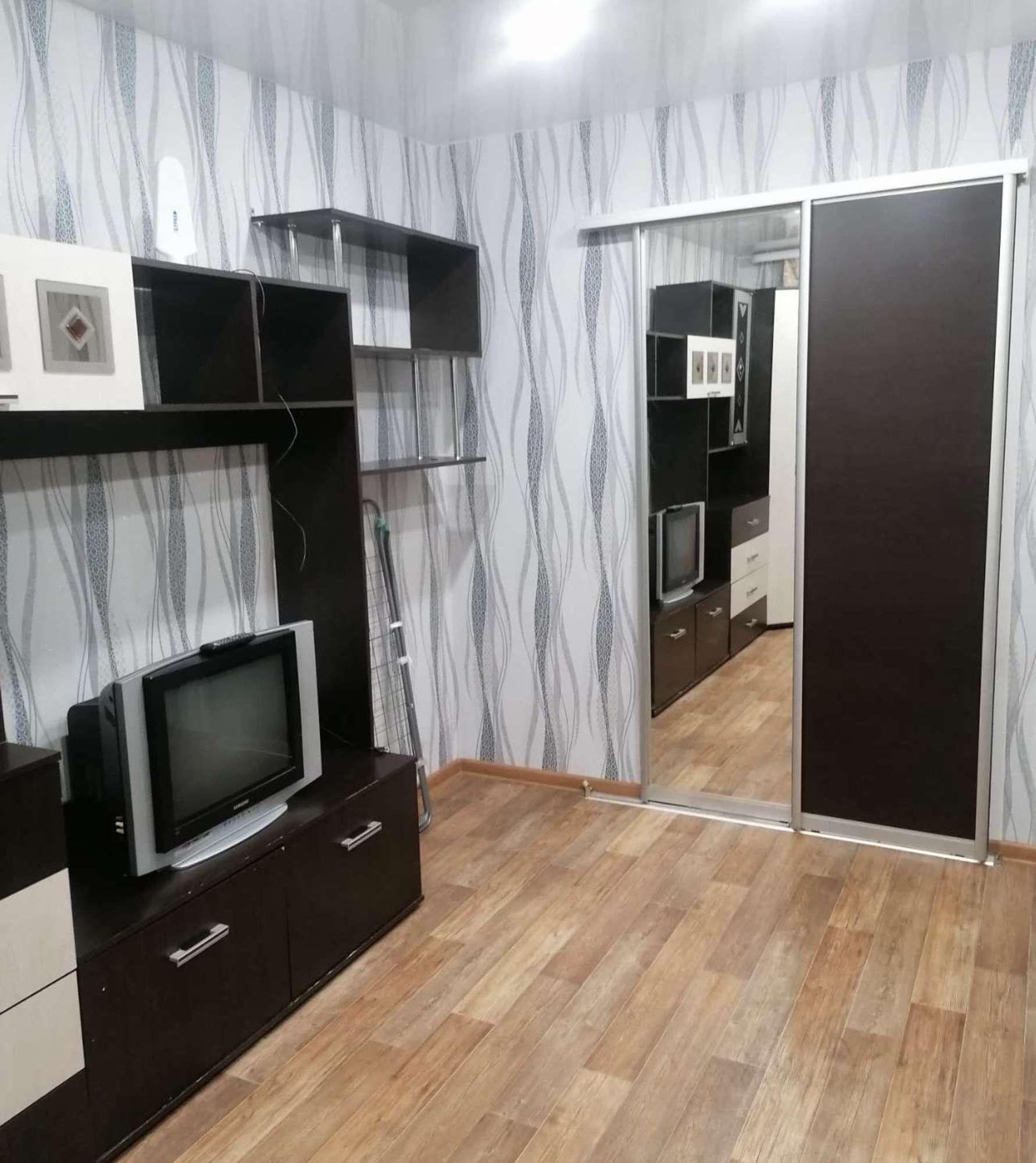 Сдать комнату за 10 000 рублей на Гвардейская улица, 17