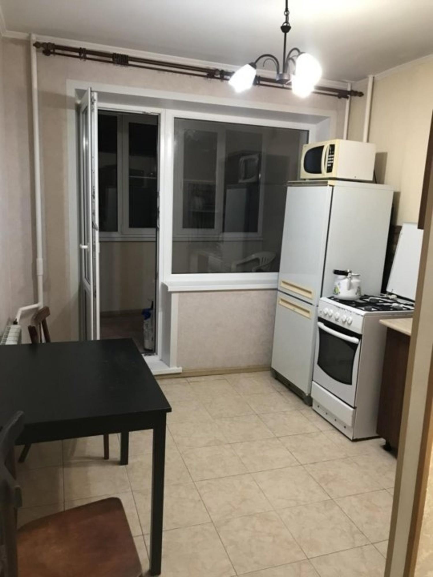 Сдать квартиру за 13 500 рублей на Кирова проспект, 327