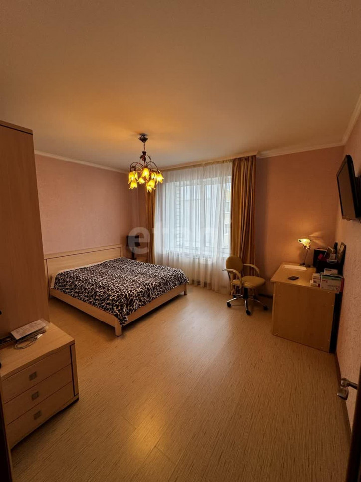 3-комн квартира улица Фокина